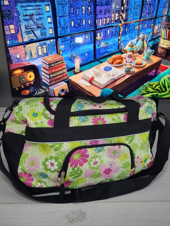 L.L. Bean Handbags - L.L. Bean Duffle Bag Retro Floral Travel Vacation Gym.